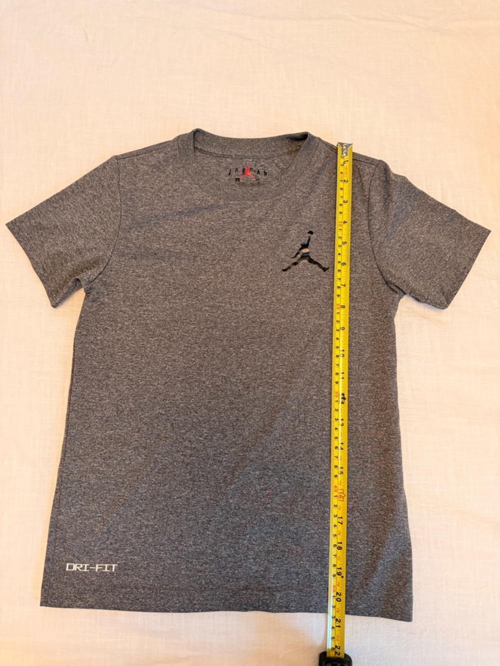 Jordan Dri-FIT Gray Short Sleeve Tee Size Kids S (8-10) - Picture 4 of 5